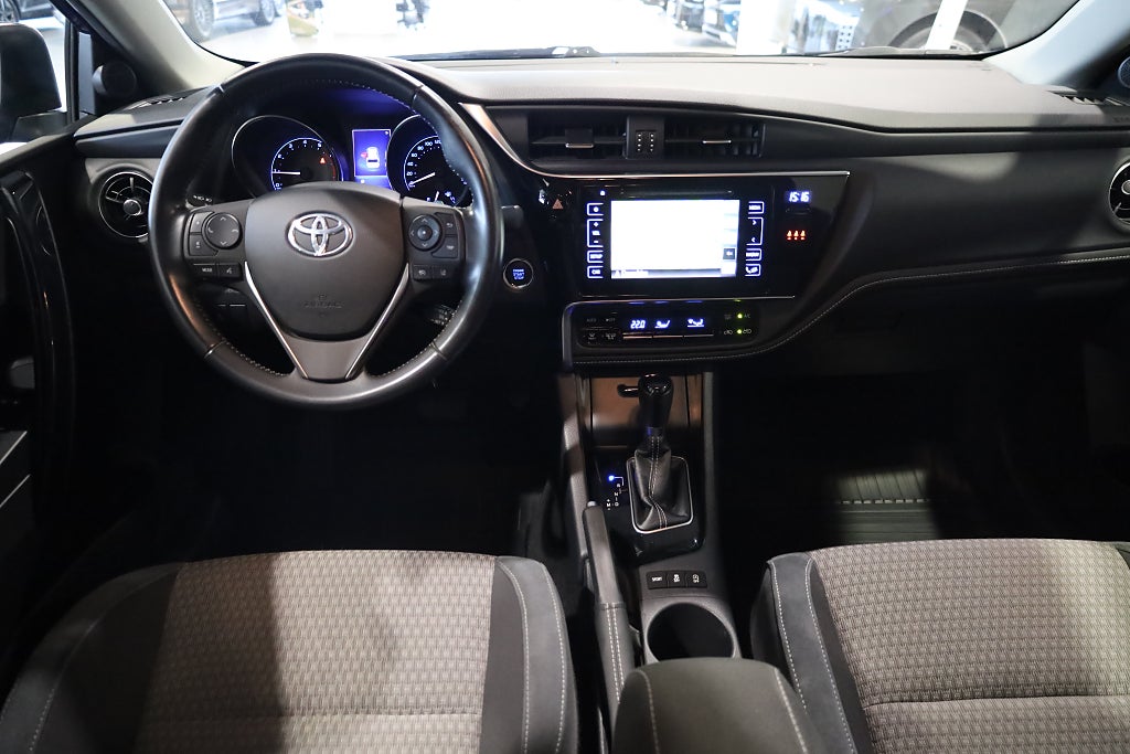 Toyota Auris Touring Sports 1.2 T AUT Drag Navi Kamera Blåtand 2018