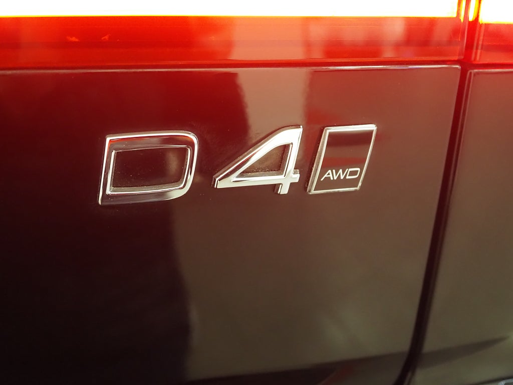 Volvo V60 Cross Country D4 190hk AWD Momentum Aut | Kamera | 2020