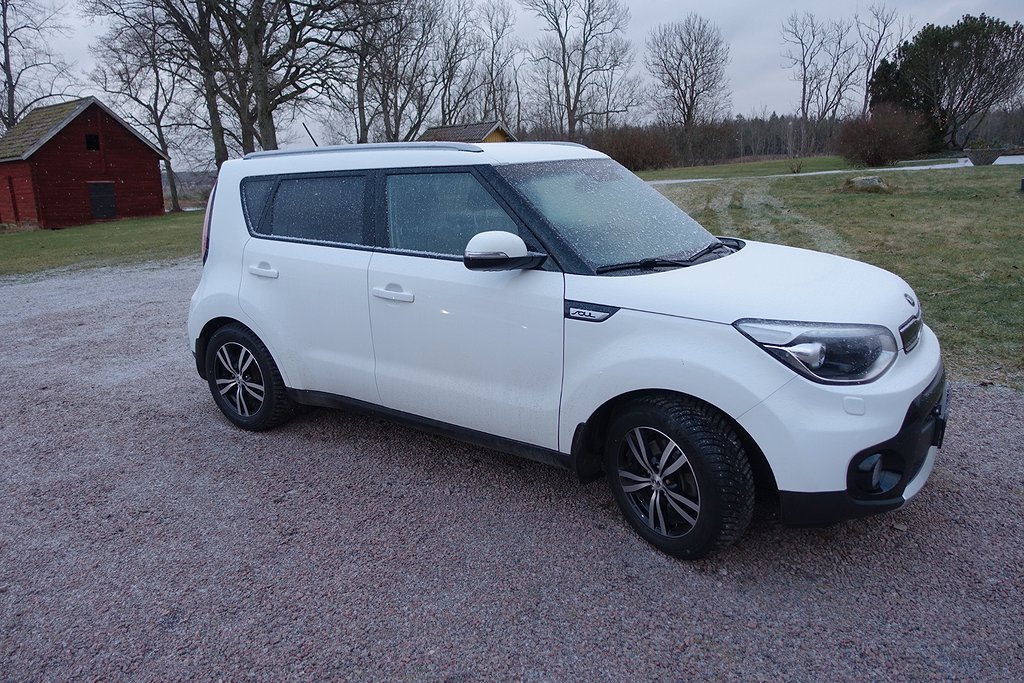 Kia Soul 1.6 CRDi DCT GLS/Bränslevärmare/Backkamera/Navi