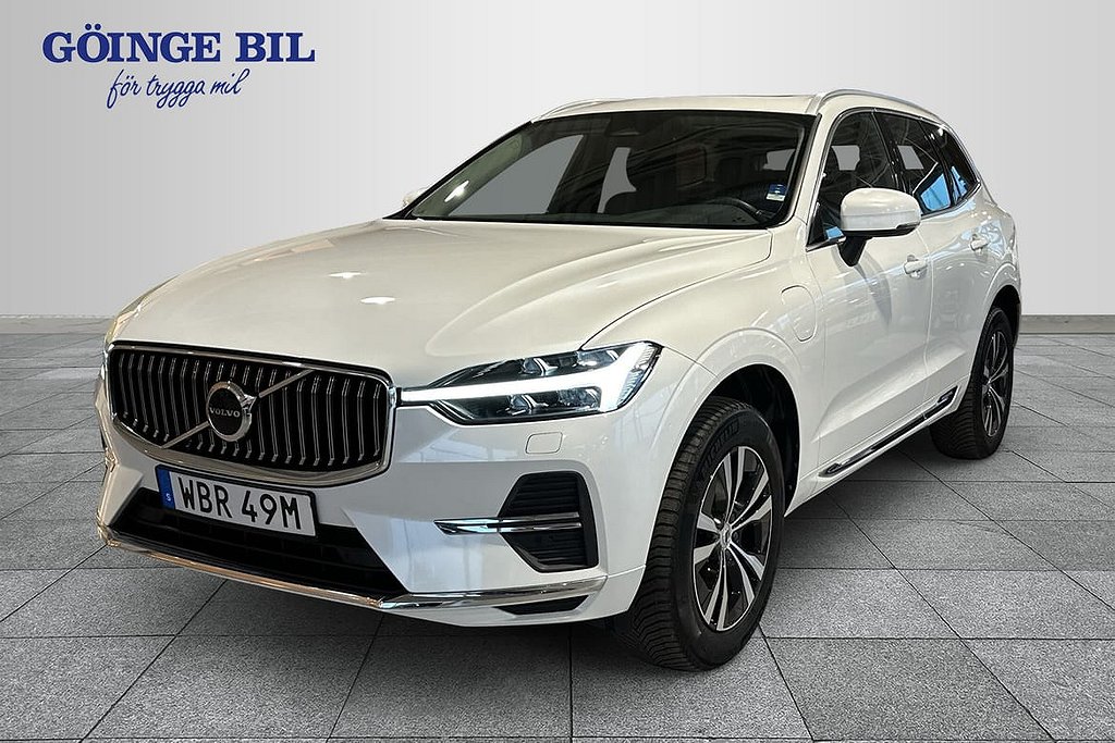 Volvo XC60 Recharge T6 Core Edition Drag/ Kamera/ Navi/ Dynamiska LED/ Pano