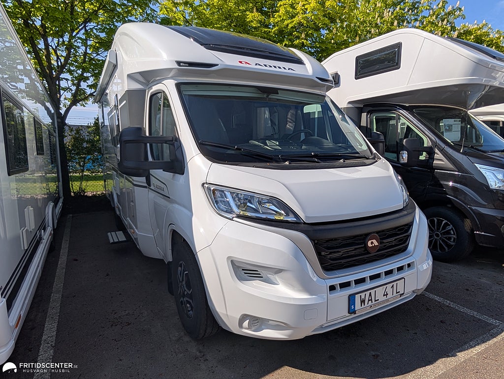 Adria Matrix Axess 670 SL *B-körkort / Litium / Taksäng