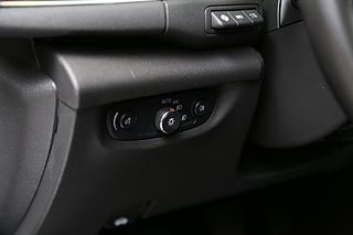 Halvkombi Opel Insignia 9 av 29