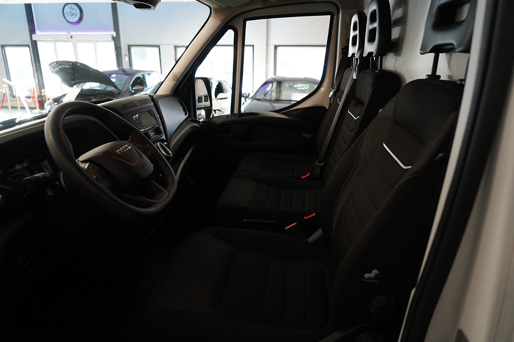Iveco Daily 2023 - miniatyr 4