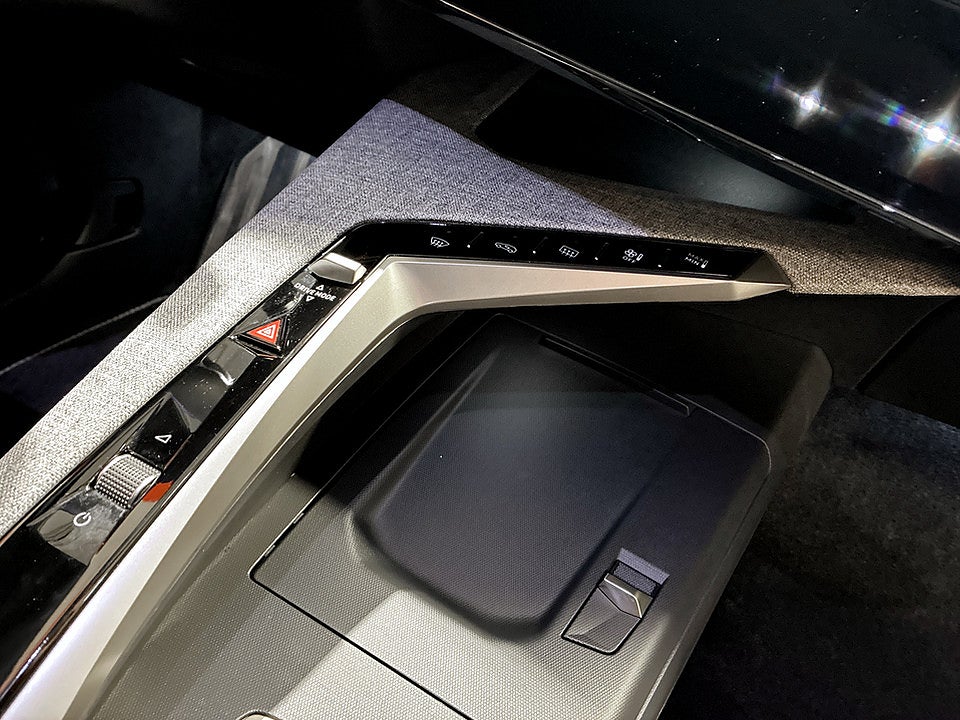 Bild på Peugeot 5008 GT Hybrid 145hk Aut - VECKANS KLIPP!