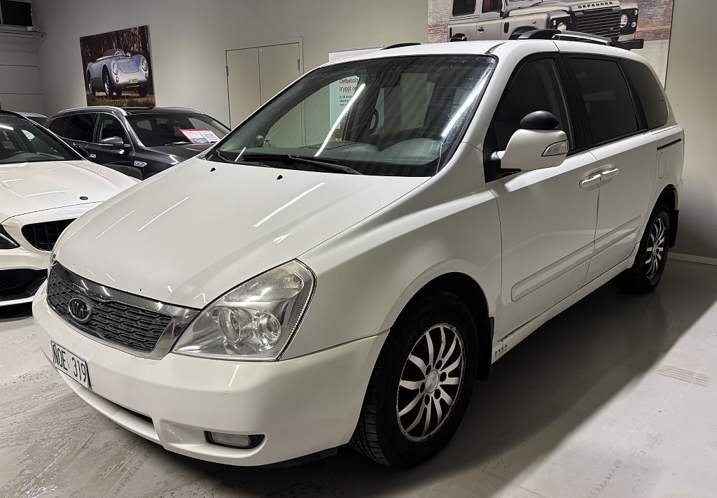 Kia Carnival 2.2 CRDi Handikappanpassad Hydraulik Elmanövrerad Ramp 197hk