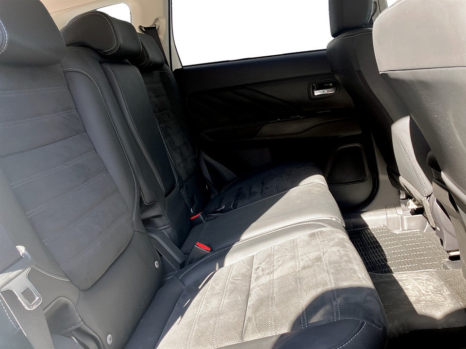 Bild på Mitsubishi Outlander Fleet Edition PHEV 203hk Aut 4WD B-KAMERA DRAG CARPLAY