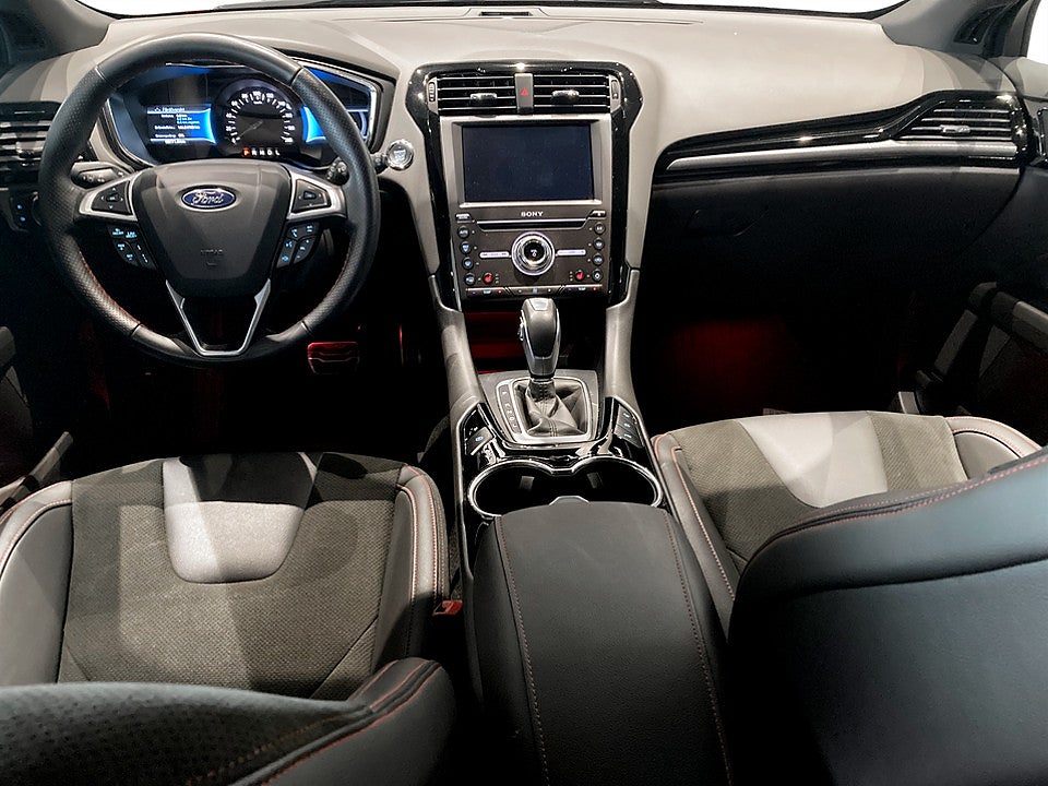 Bild på Ford Mondeo ST-Line Hybrid 187hk Aut DRAG B-KAMERA ELSTOL