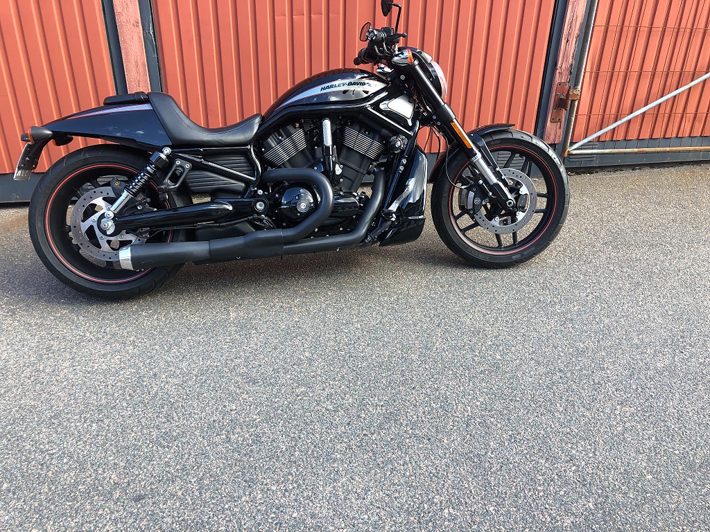 Harley-Davidson VRSCDX  Night rod 