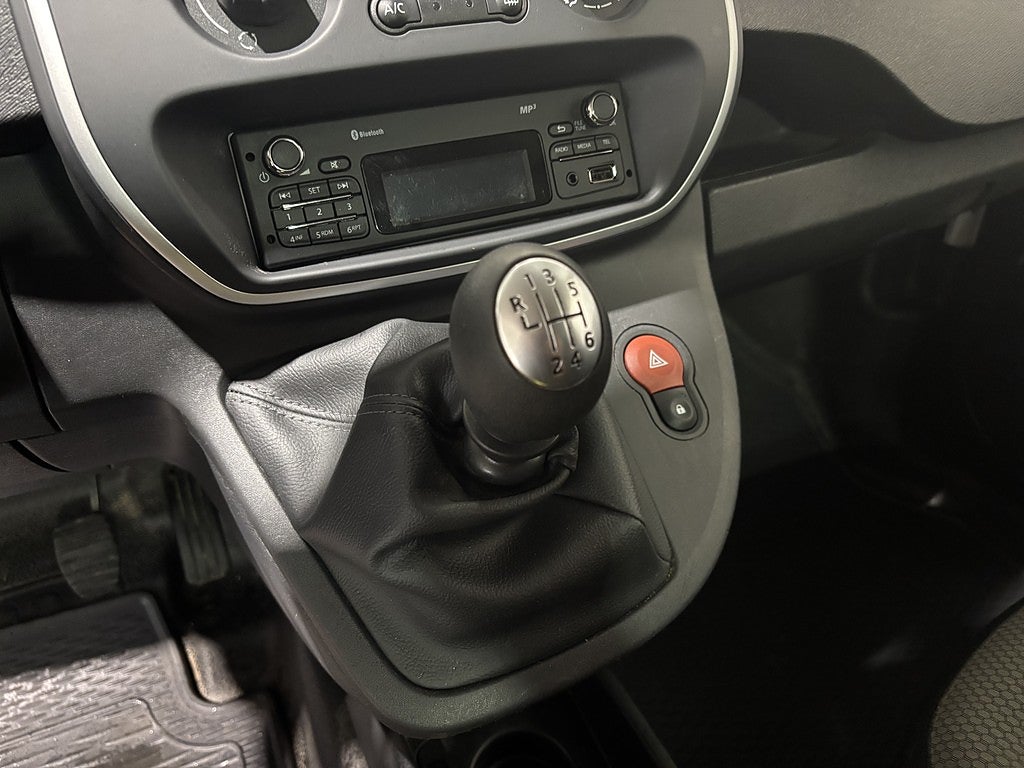 Renault Kangoo Express Express 1.5 dCi 110hk Backkamera Drag Värmare Bluetooth