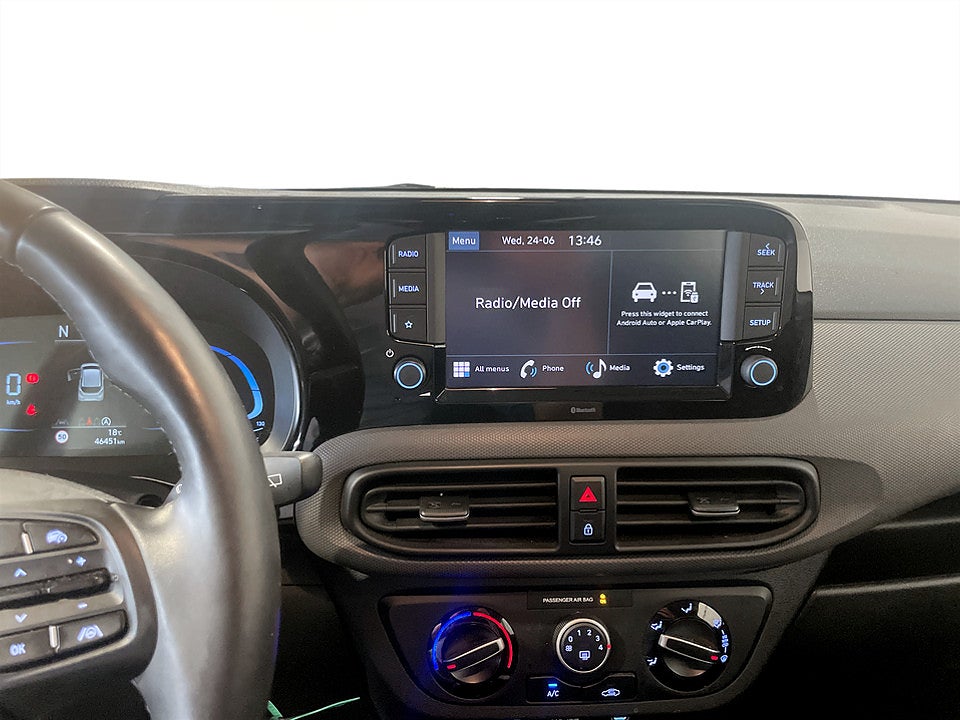 Bild på Hyundai i10 Essential 1.0 Blue AMT 67hk Aut RATTVÄRME CARPLAY
