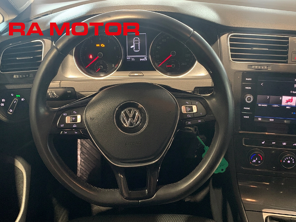Volkswagen Golf 1.0 TSI 110hk |Adaptiv Farth | Drag | Apple Carplay | 2018