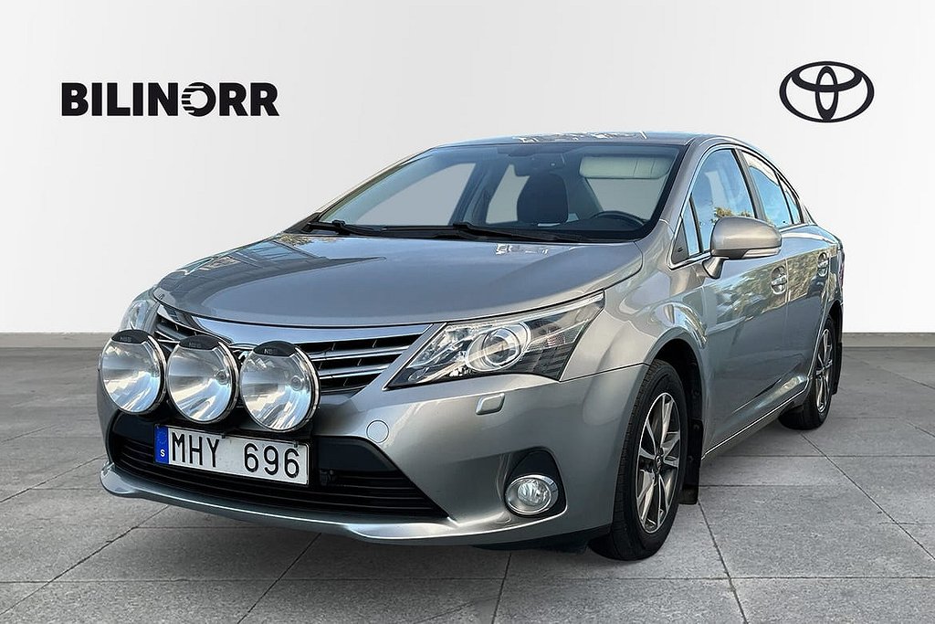 Toyota Avensis Sedan 2.0 D-4D/D-värmare/MoK/Kamera/V-Hjul