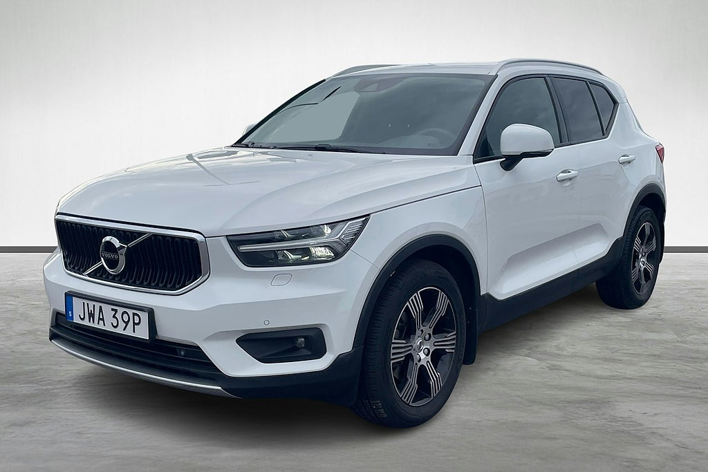 Volvo XC40 B4 FWD Bensin Momentum Advanced SE