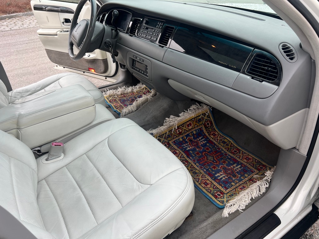 Lincoln Town Car 4.6 V8 2V SOHC 1999, kuva 7/30
