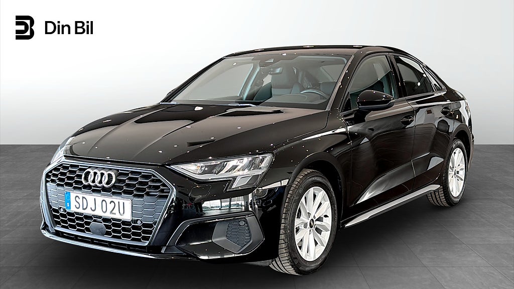 Audi A3 Sedan 35 TFSI 150HK S-tronic Proline / Carplay