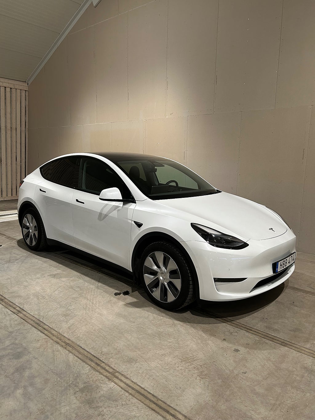 Tesla Model Y Long Range 514hk  AWD
