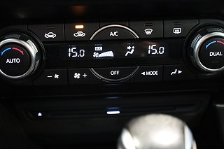 Halvkombi Mazda 3 10 av 17
