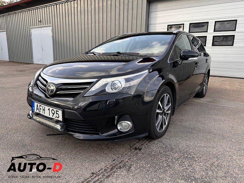 Toyota Avensis 2.2 D-4D Executive 150hk EU5/Drag/Navi/Kamera