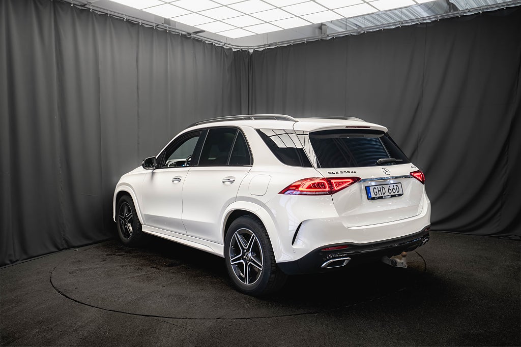 Mercedes-Benz GLE 350 de 4M AMG PANO LUFT DRAG BURMESTER 360° MOMS