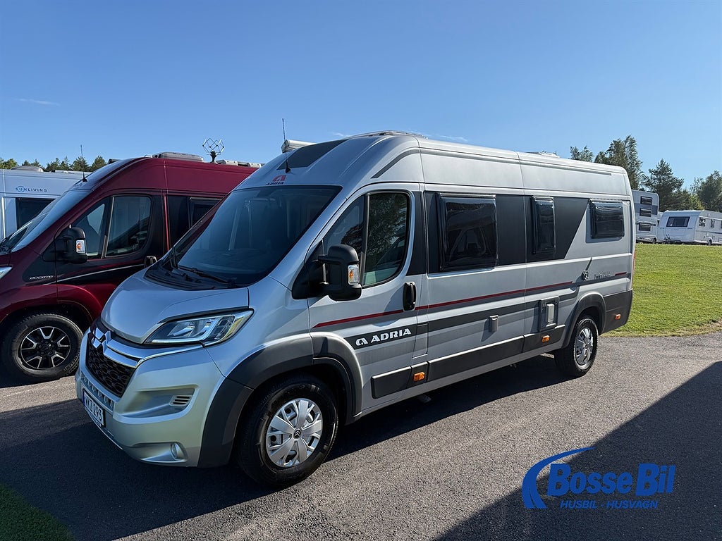 Adria Twin Platinum 640 SLX * 160hk * Solceller * 3900kr/mån