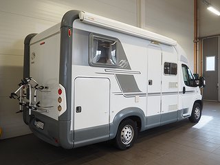 Husbil-halvintegrerad Knaus Van TI 550 4 av 19