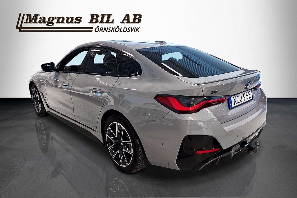 BMW i4 M50 xDrive Gran Coupé M Sport Drag Sov Hjul Kamera Moms miniatyr 3