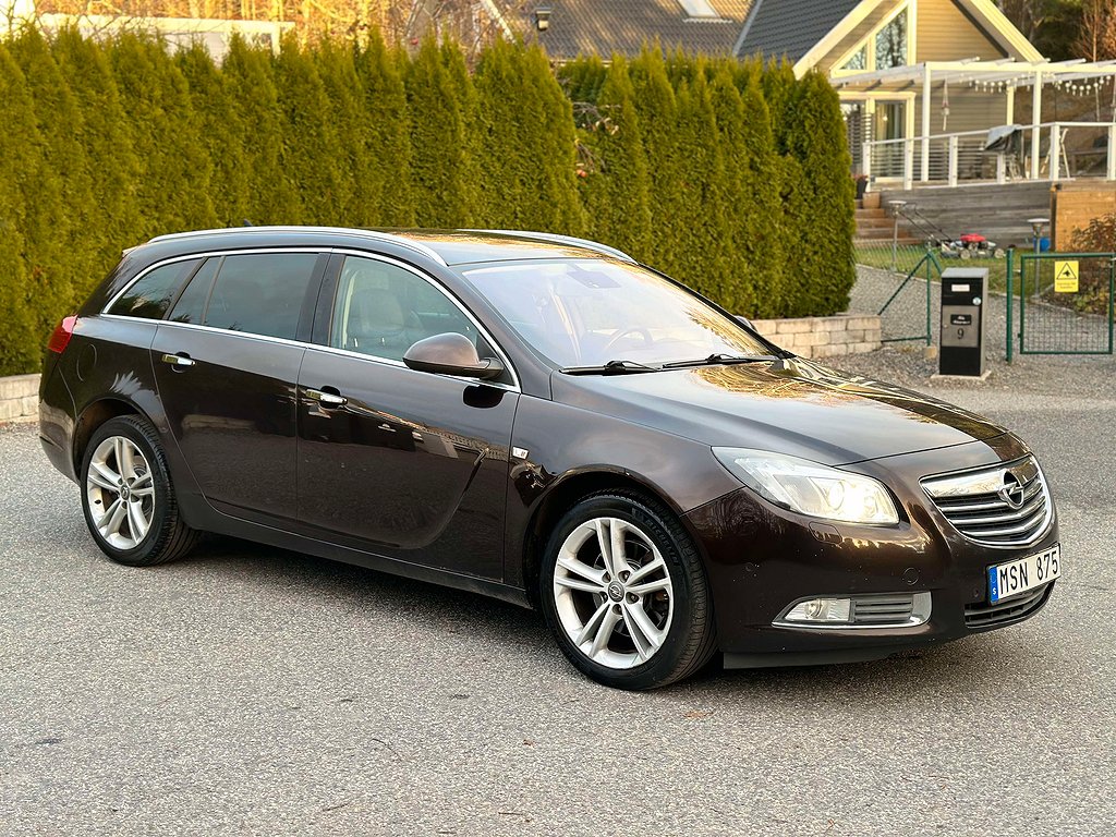 Opel Insignia Sports Tourer 2.0 BiTurbo CDTI 4x4,Cosmo,195hk