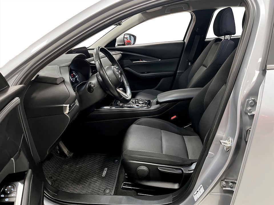 Bild på Mazda CX-30 Sky 2.0 SKYACTIV-G M 150hk B-KAMERA RATTVÄRME