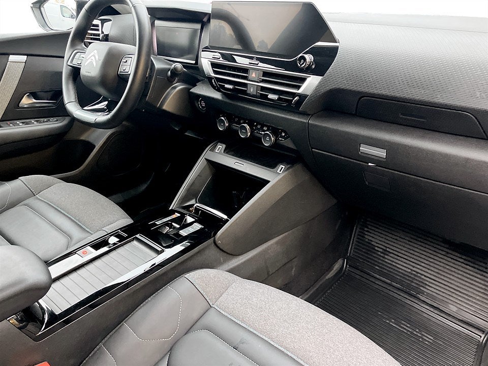 Bild på Citroën C4 Shine 1.2 PT 130hk Aut - 360-KAMERA, CARPLAY