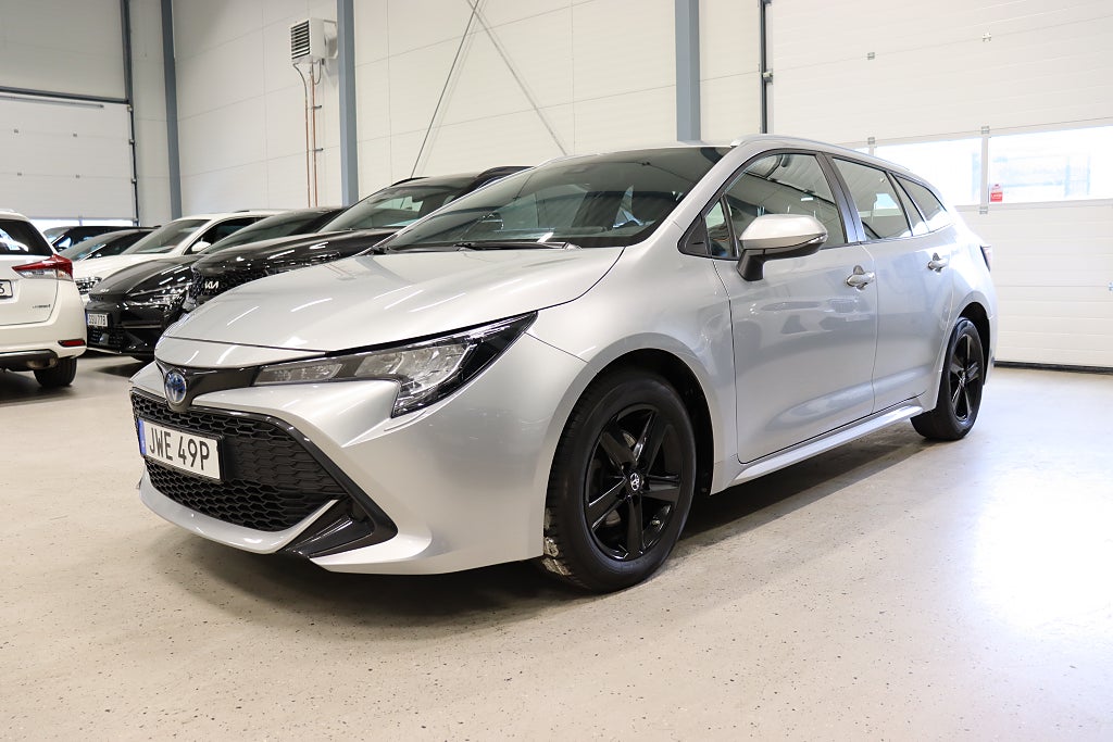 Toyota Corolla Touring Sports e-CVT Active B-Kam Navi Rattvärme 122hk 