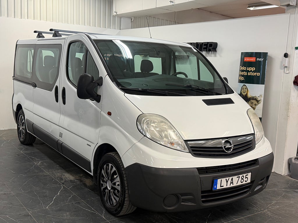 Opel Vivaro Kombi 2.9t 2.0 CDTI | 9-Sits | Nybesiktigad | 1 Ägare |