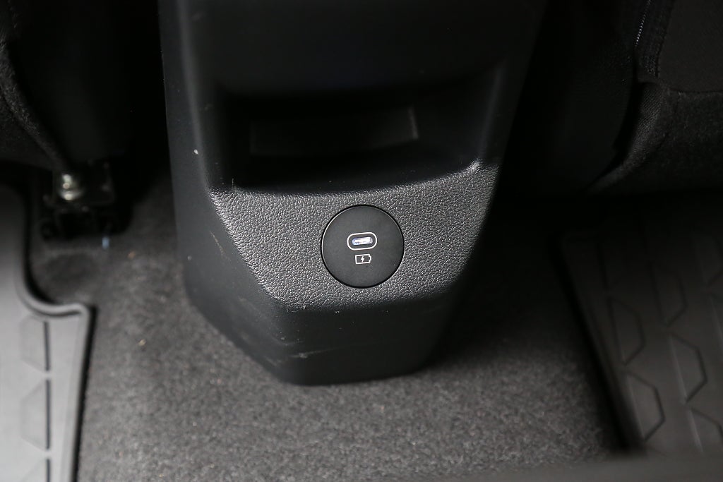 Hyundai i20 Essential 1.0 T-GDI 100HK AUT 2025