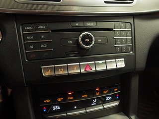 Kombi Mercedes-Benz E 19 av 21