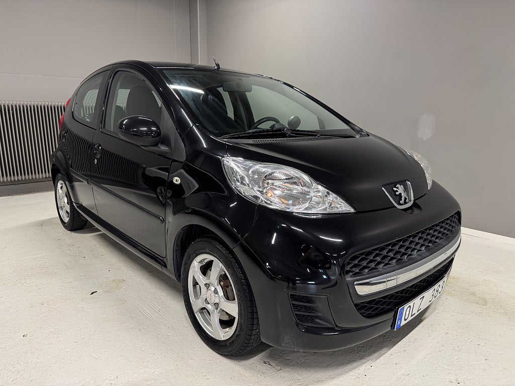 Peugeot 107 5-dörrar 1.0 2-Tronic Automat 