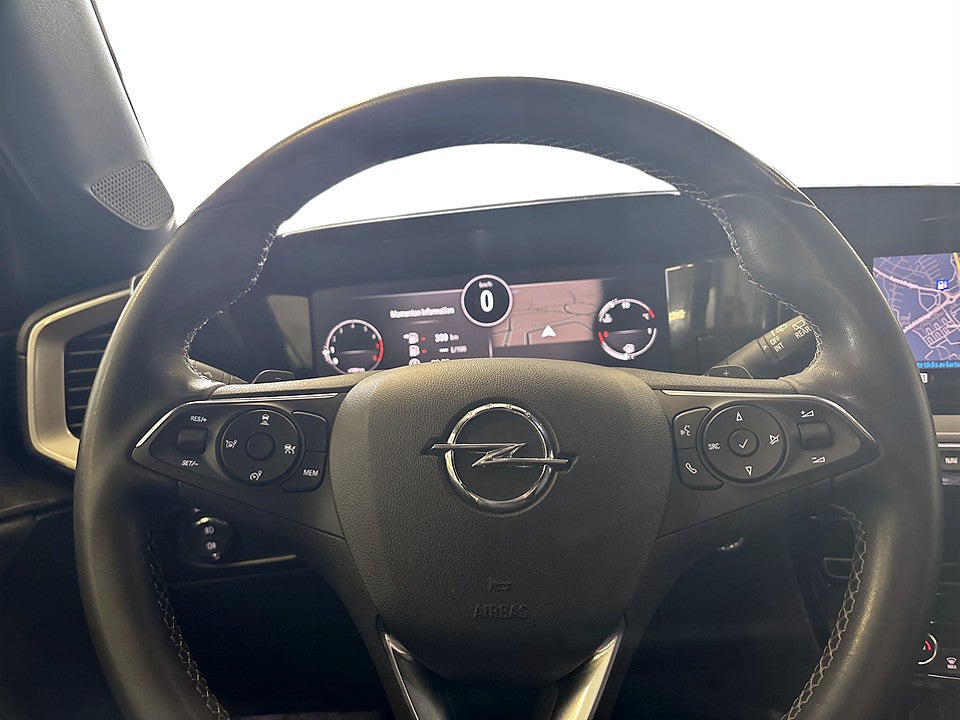 Bild på Opel Mokka Ultimate 1.2 Turbo 130hk Aut B-KAMERA CARPLAY