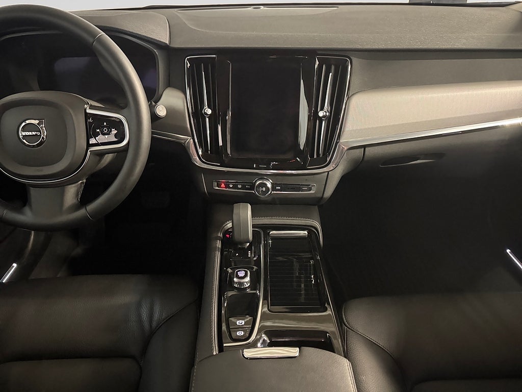 Volvo V90 Recharge T6 AWD Aut Core Edition Adaptiv fart Helskinn bild 15