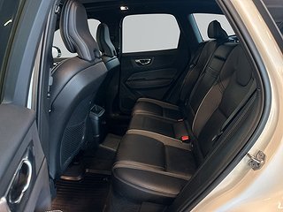 Volvo XC60 Recharge T8 AWD R-Design S&V-Hjul/Drag/Pano/360