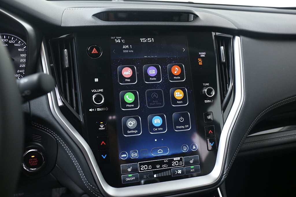 Subaru Outback Limited| 3 fria Service.