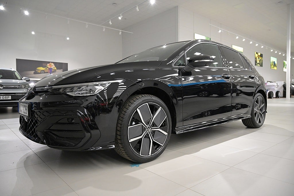 Volkswagen Golf R-Line 2.0 TSI 204 hk 4Motion 