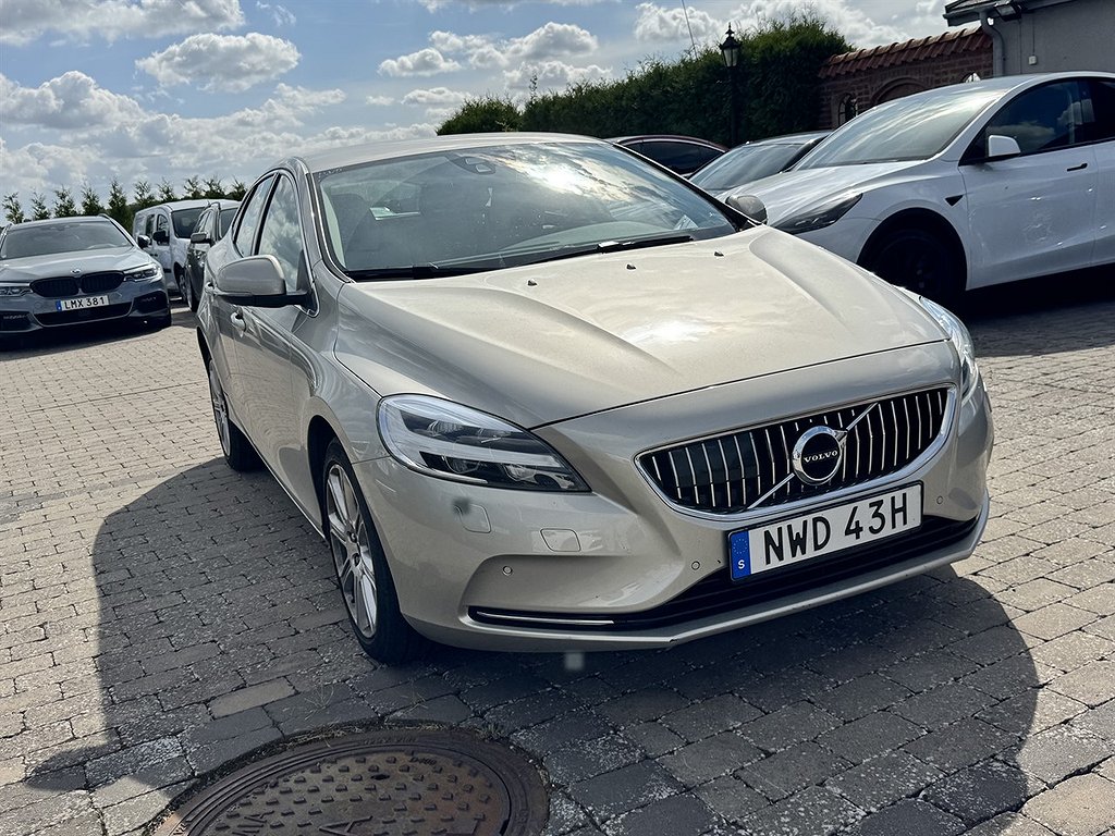 Volvo V40 T3 Geartronic, 152hk Business Advanced, Inscription, Summum