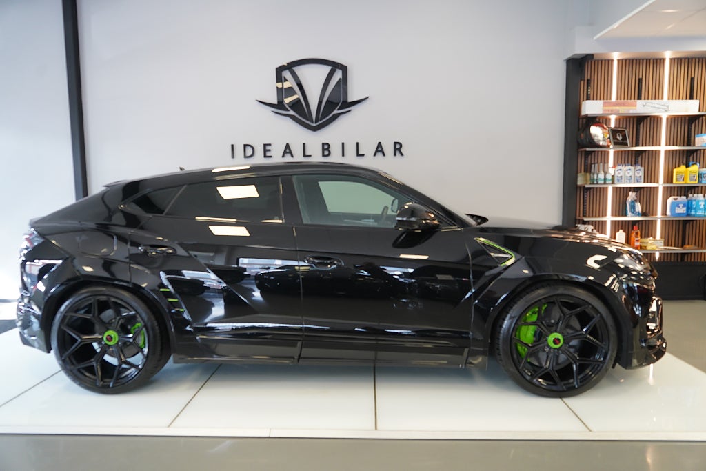 Lamborghini Urus 2020 - miniatyr 3