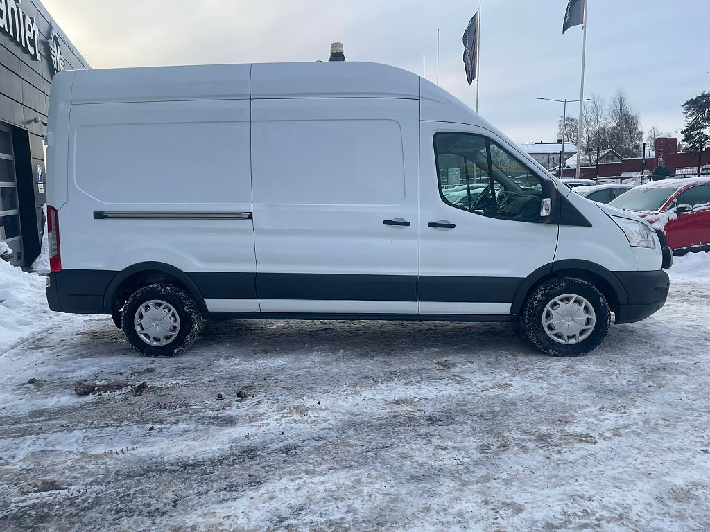 Ford transit 350 2.0 TDCi AWD Dieselvärmare Dragkrok Euro 6