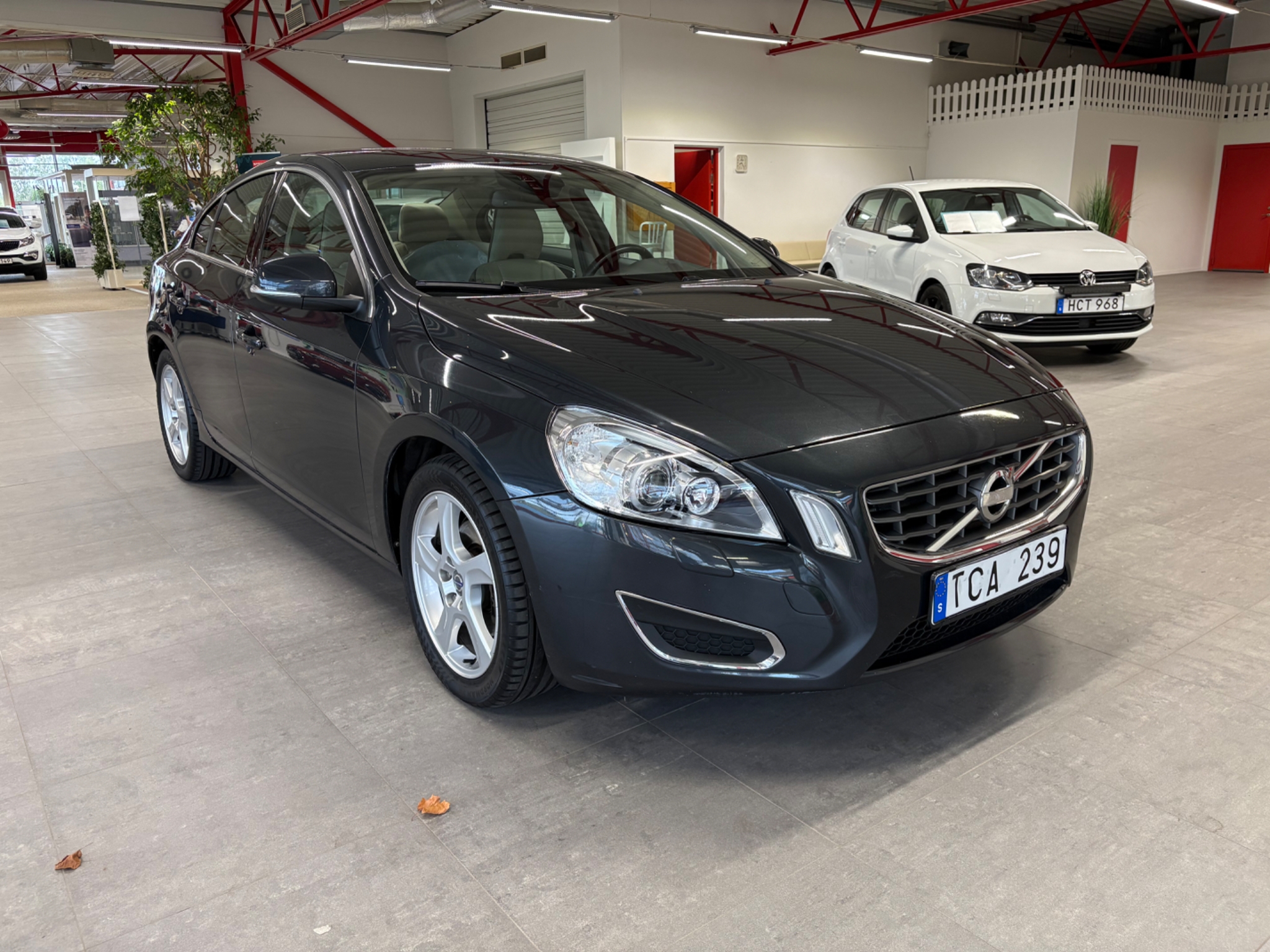 Volvo S60 T5 Summum Kamrem bytt v-hjul 2011, bild 7/10