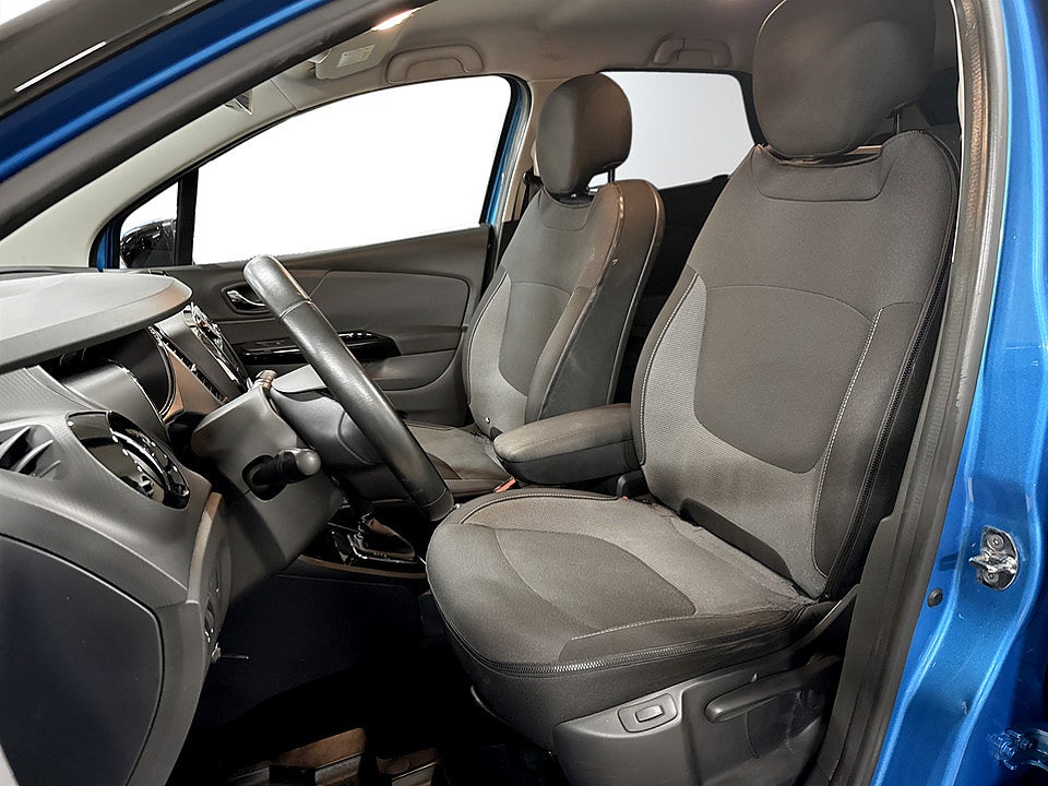 Bild på Renault Captur 1.2 TCe EDC 120hk Aut DRAGKROK BACKKAMERA GPS
