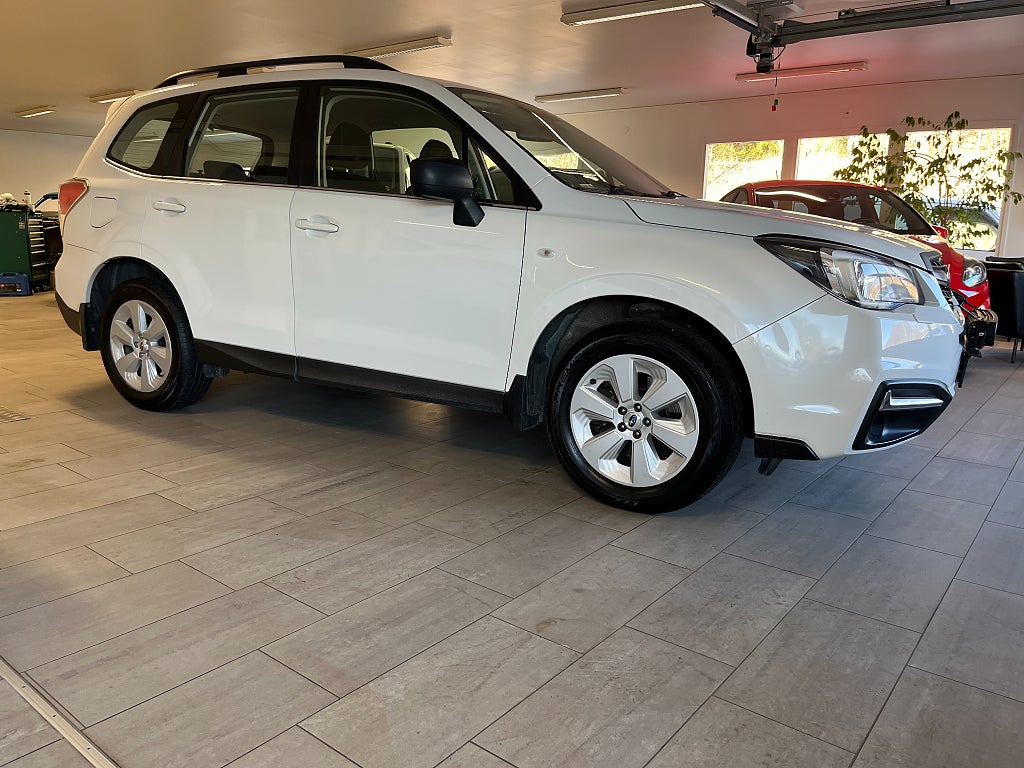 Subaru Forester 2.0 4WD Lineartronic Euro 6