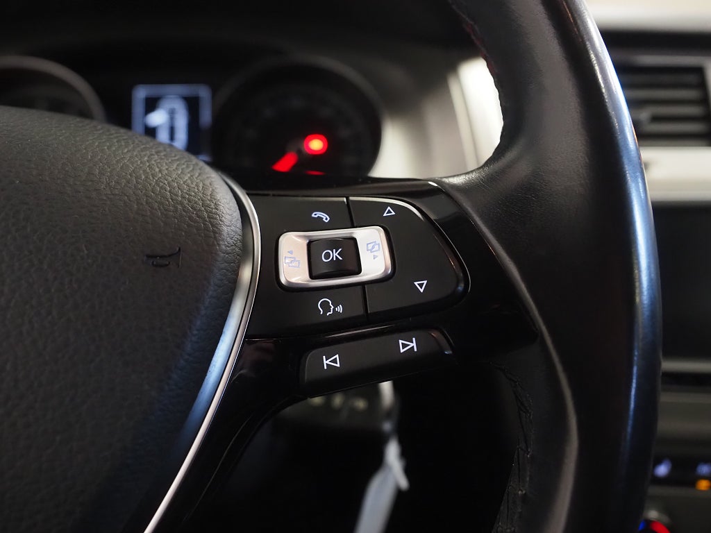 Volkswagen Golf Sportscombi 1.2 TSI 110hk Adaptiv Farthållare 2017