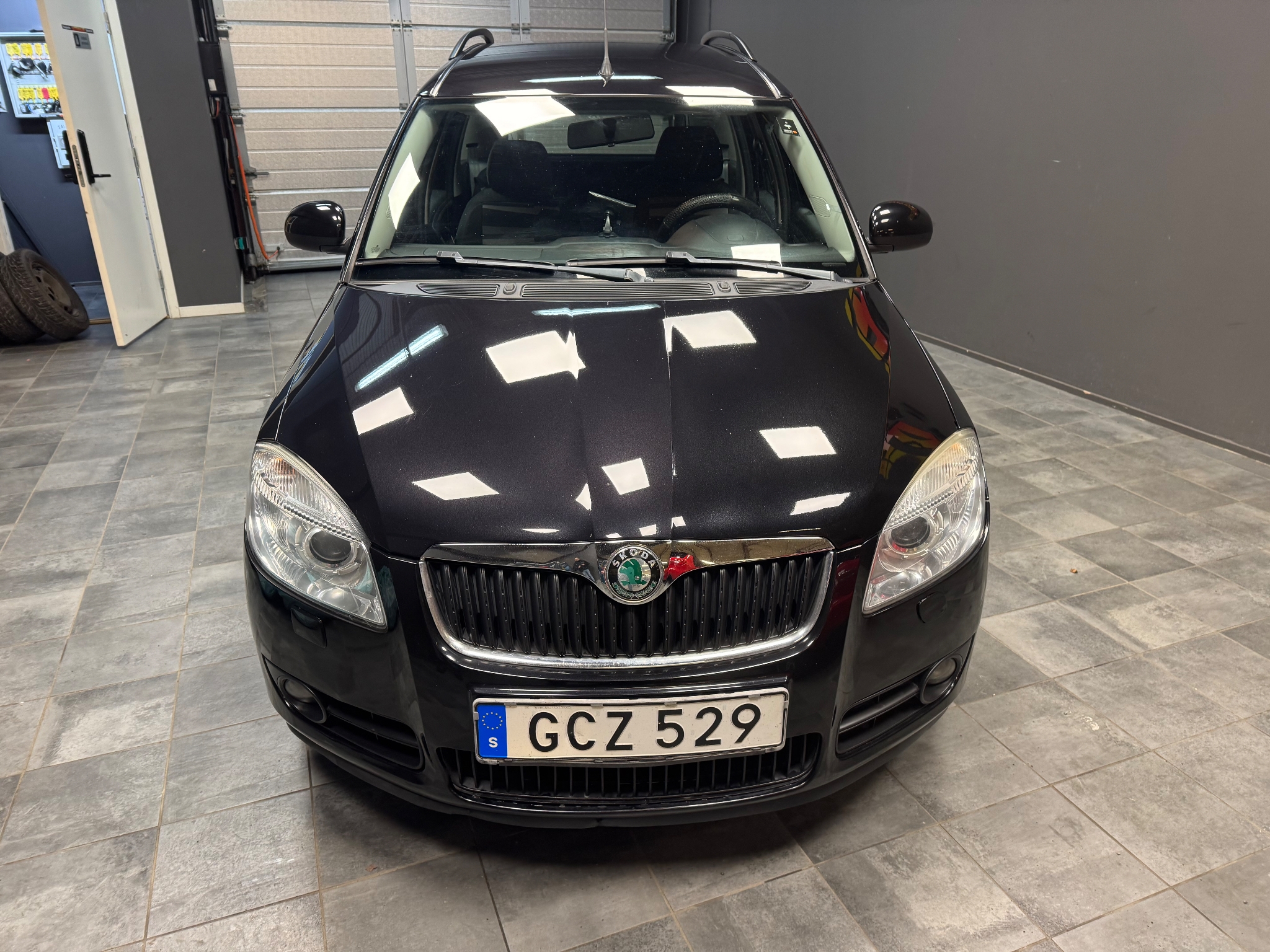 Skoda Roomster 1.4 86hk 2010, kuva 2/10