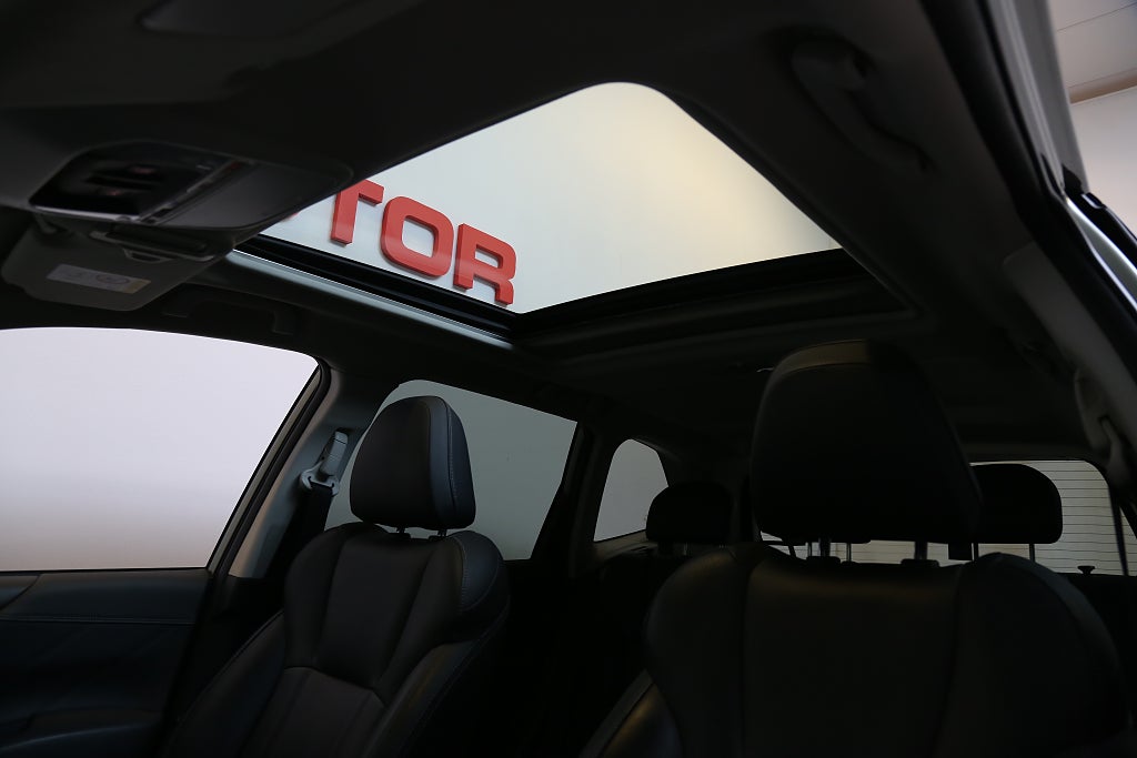 Subaru Forester 2,0i e-Boxer Summit AWD H/K Taklucka Skinn Dragkrok 2020