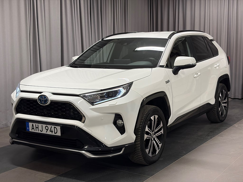 Toyota RAV4 Plug-in Hybrid E-CVT X EDITION Dragkrok Vinterhjul