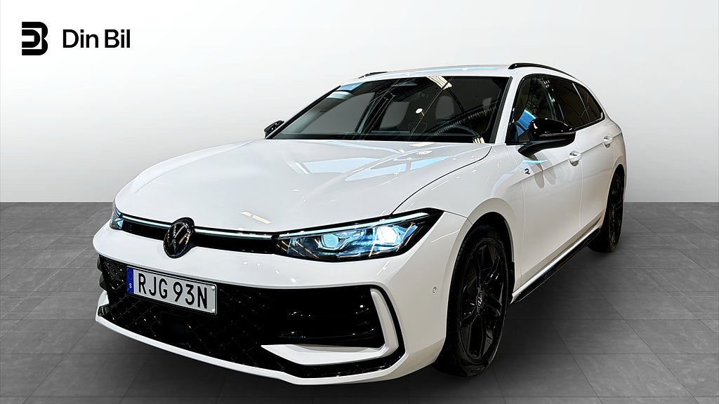 Volkswagen Passat R-Line Black TDI193 DSG 4M P-värmare/Drag